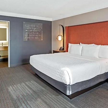La Quinta By Wyndham San Francisco Airport North - Free Airport Shuttle-3